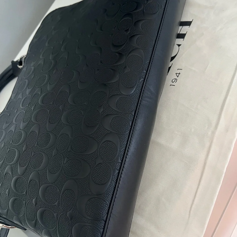 COACH BECKETT PORTFOLIO BRIEF IN SIGNATURE LEATHER